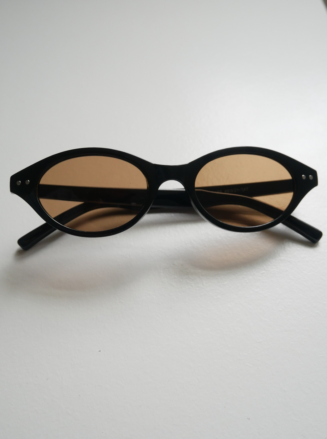 Oval Sunnies